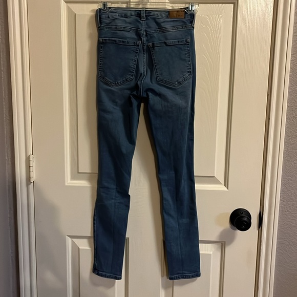 Aeropostale Juniors Super High Rise Jegging 00 Short - Picture 2 of 5